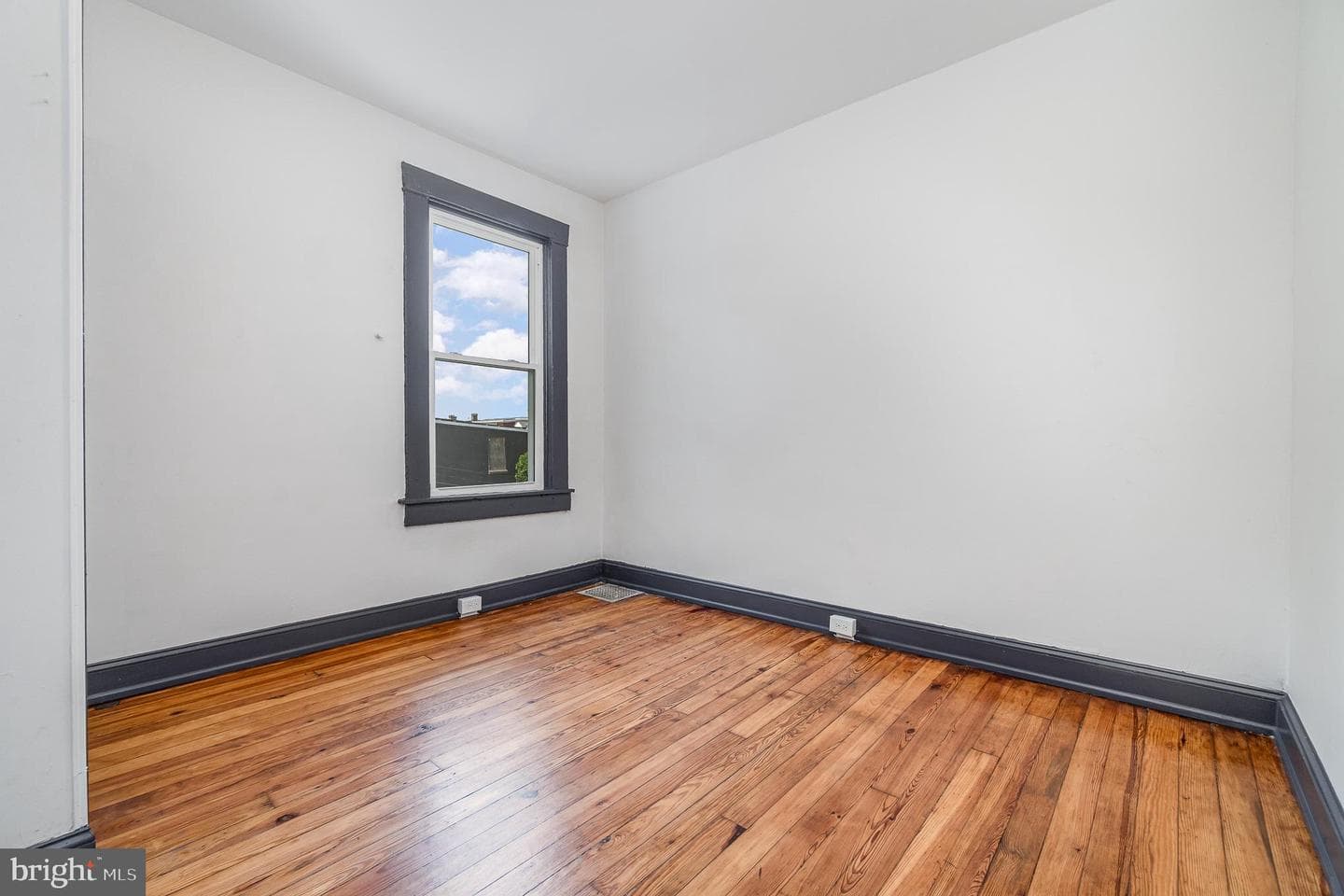 130 N Franklin Street photo 16