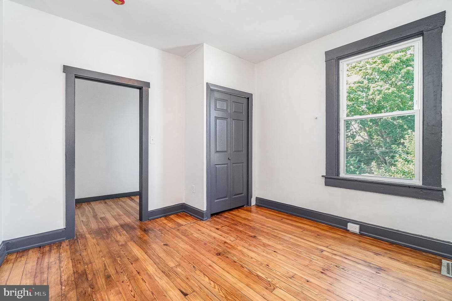 130 N Franklin Street photo 17