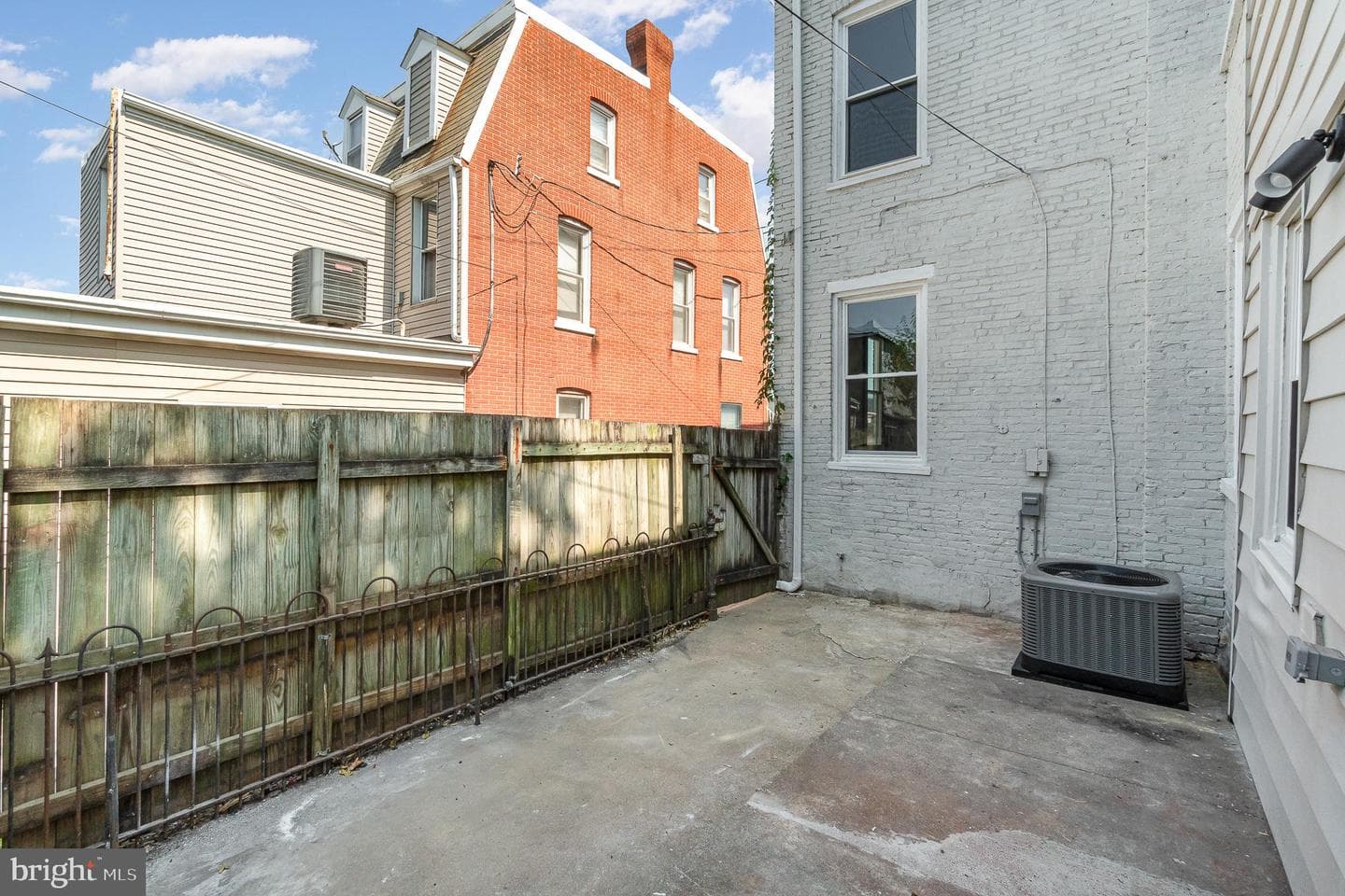 130 N Franklin Street photo 21