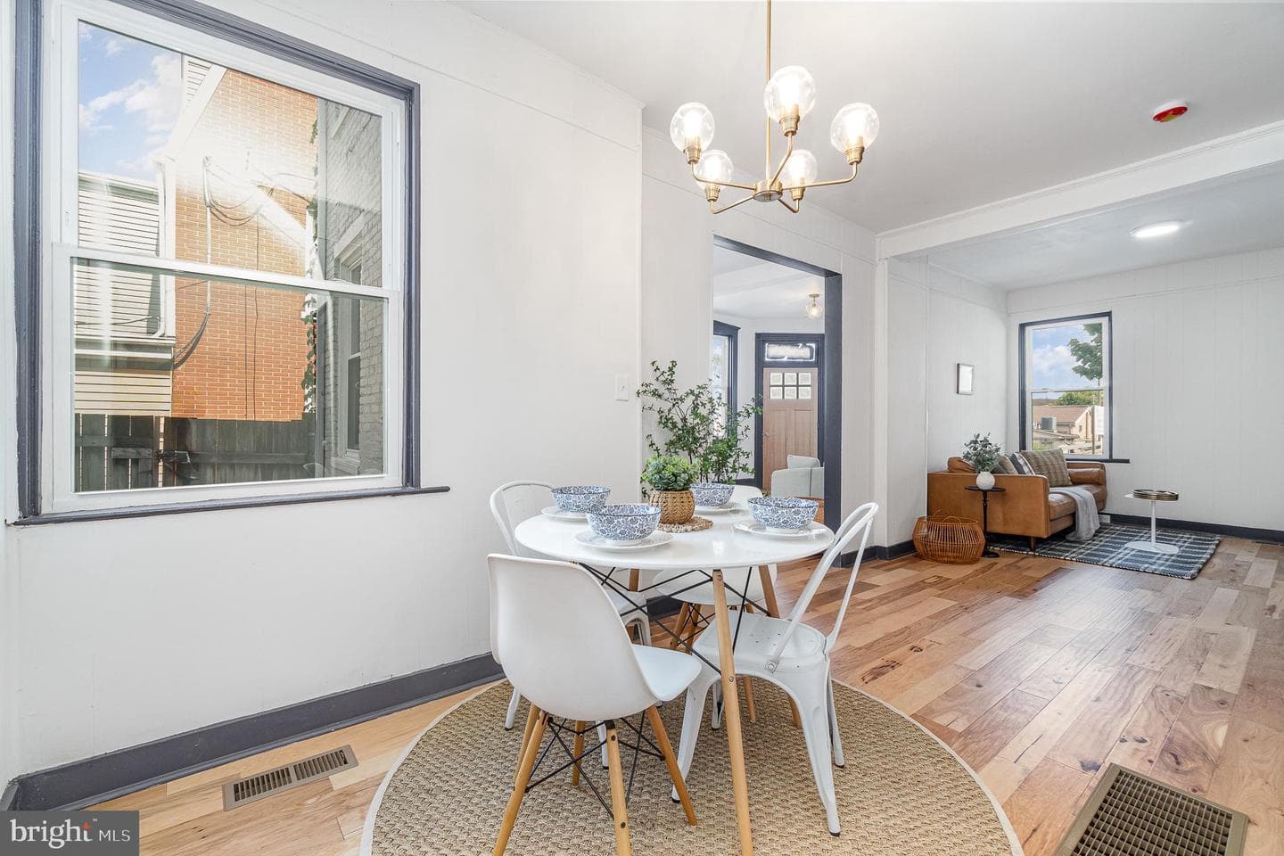 130 N Franklin Street photo 5