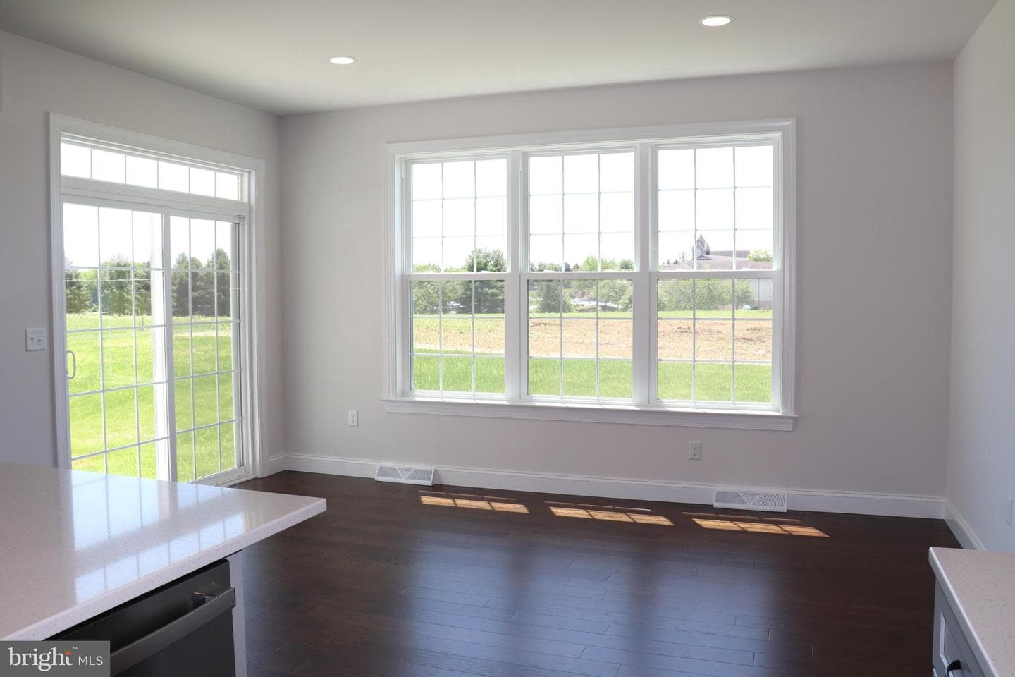 1029 Strafford Place #55 photo 14