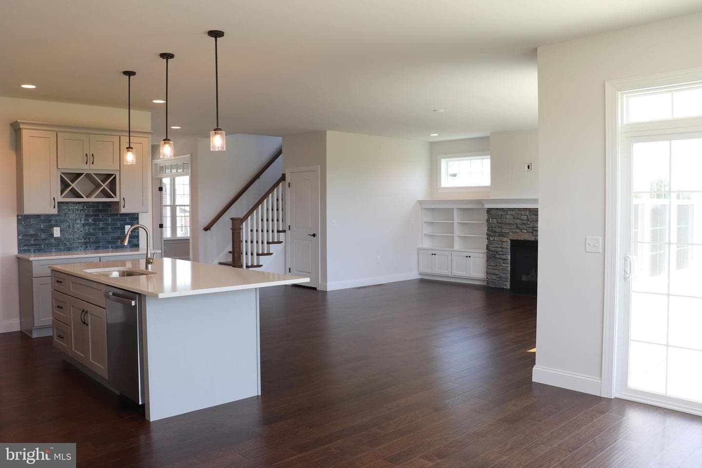 1029 Strafford Place #55 photo 15
