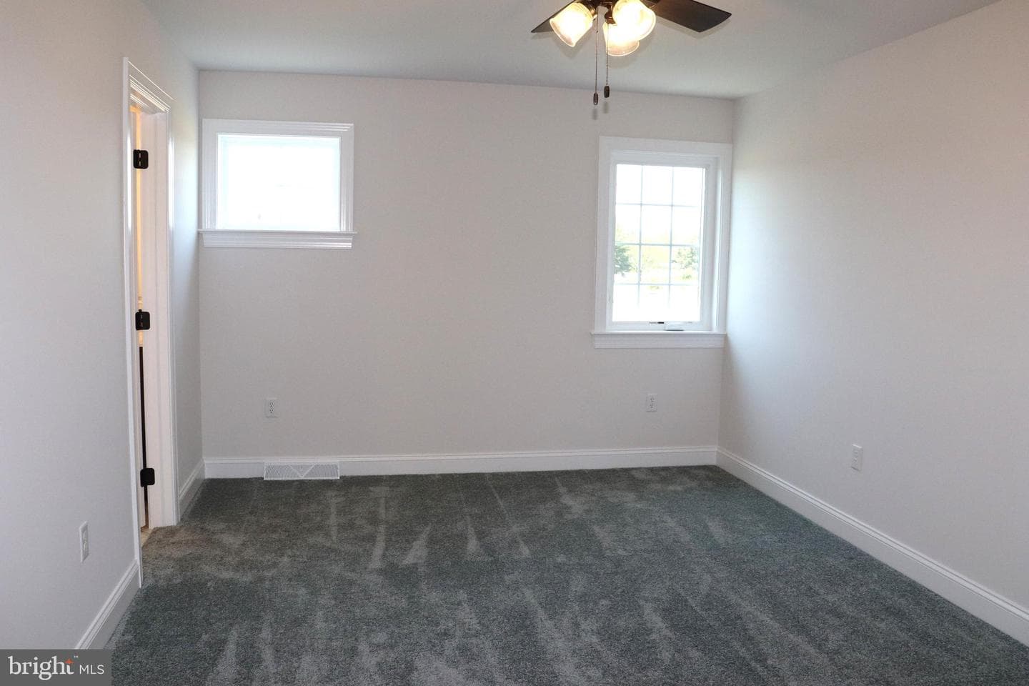 1029 Strafford Place #55 photo 29