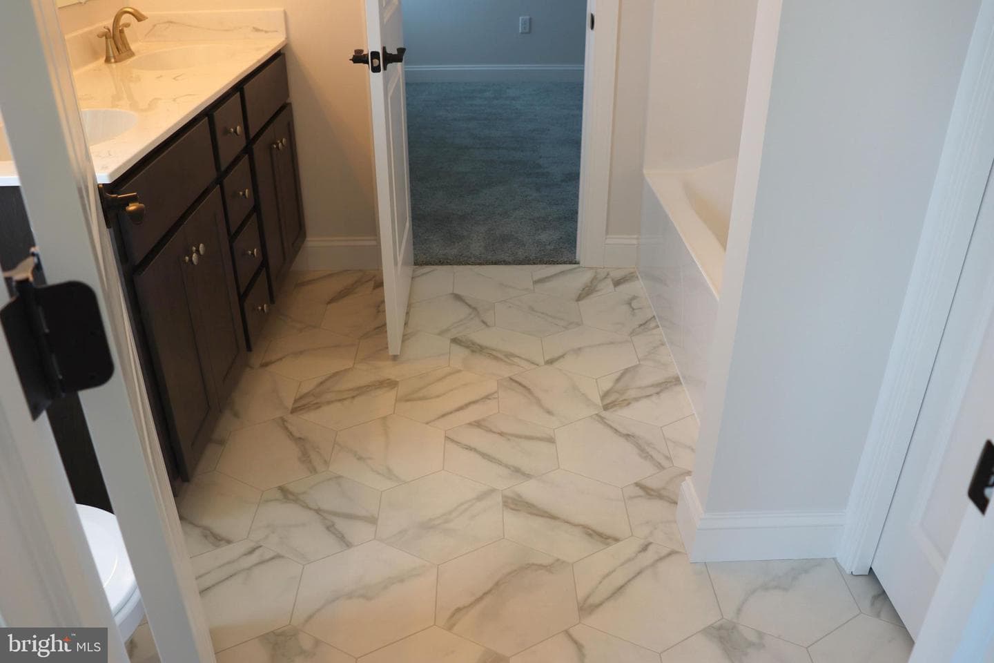 1029 Strafford Place #55 photo 30