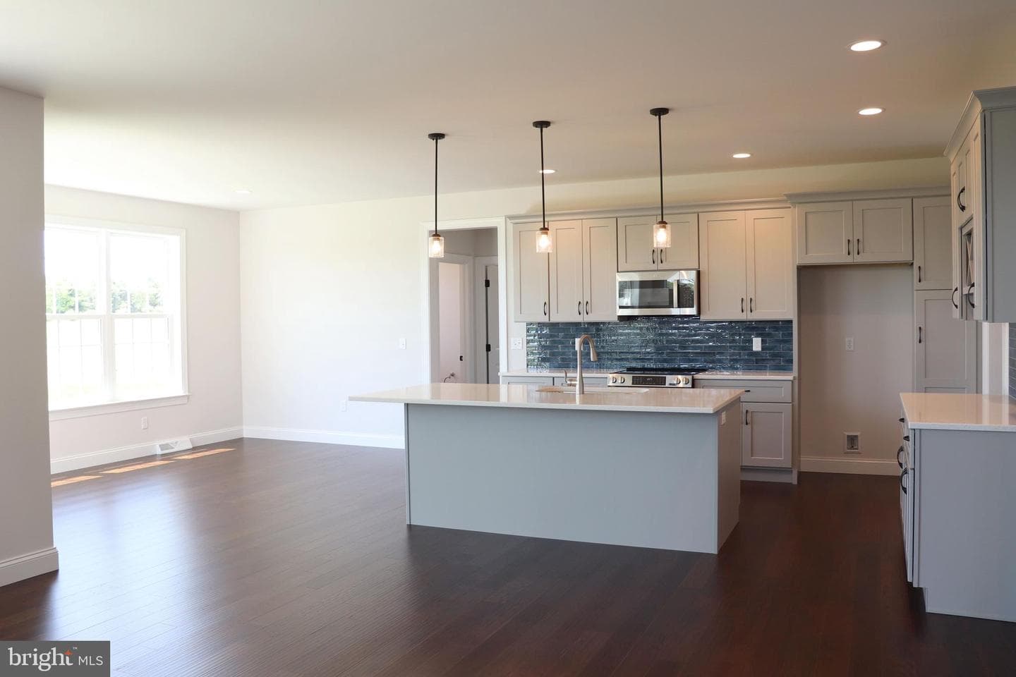 1029 Strafford Place #55 photo 8