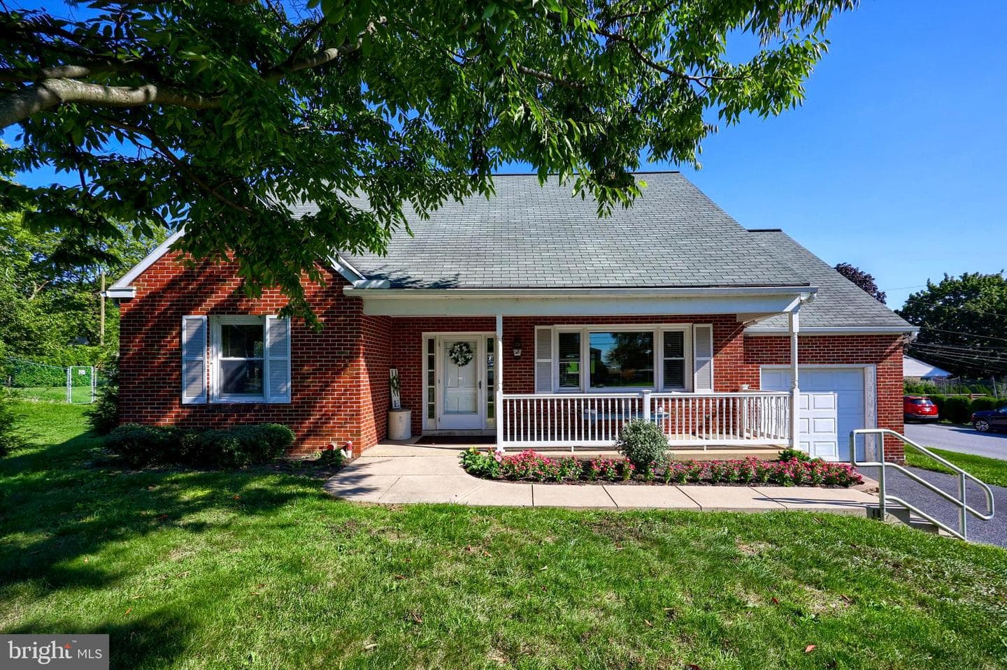 2931 Marietta Avenue photo 1