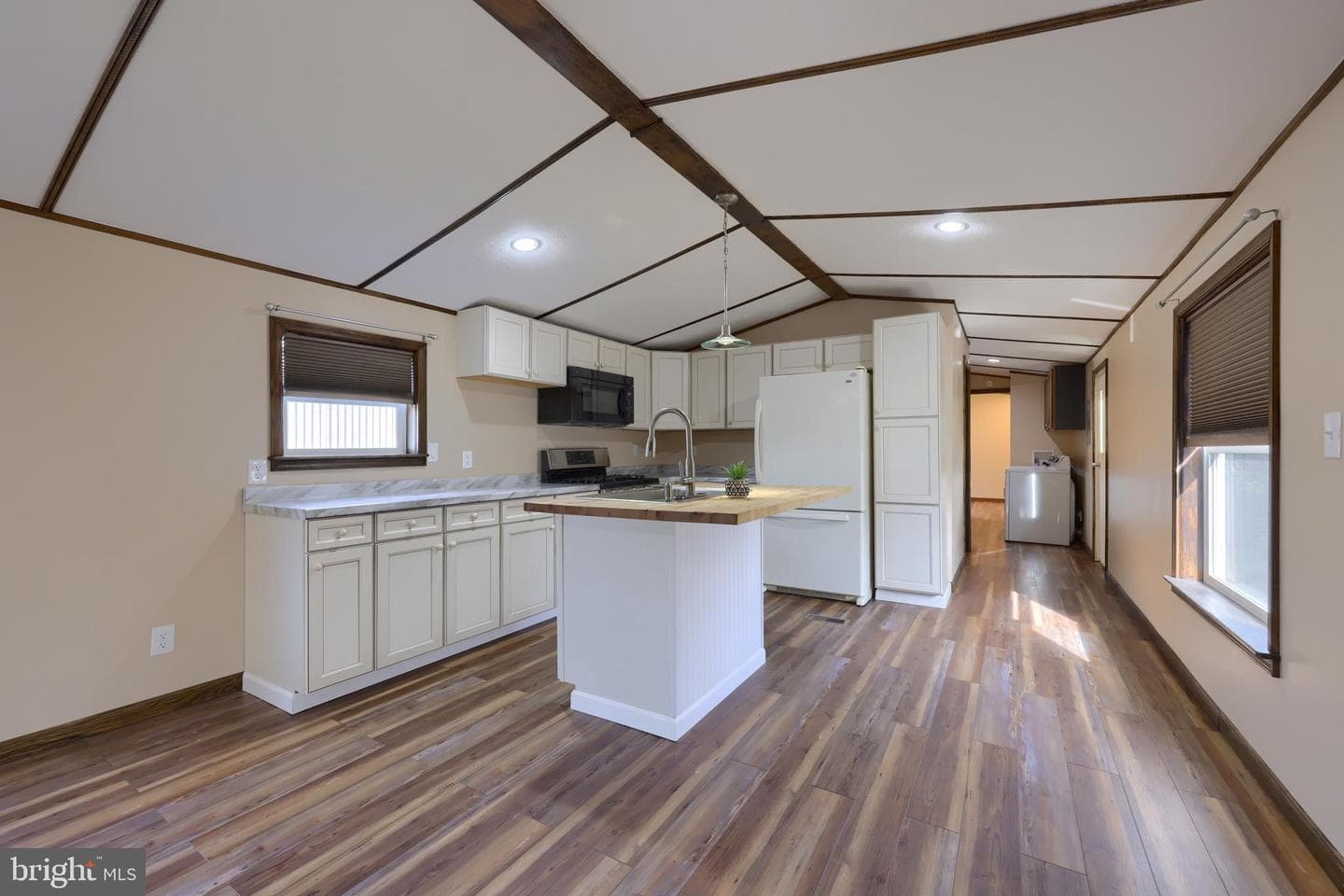 22 Circle Drive photo 12