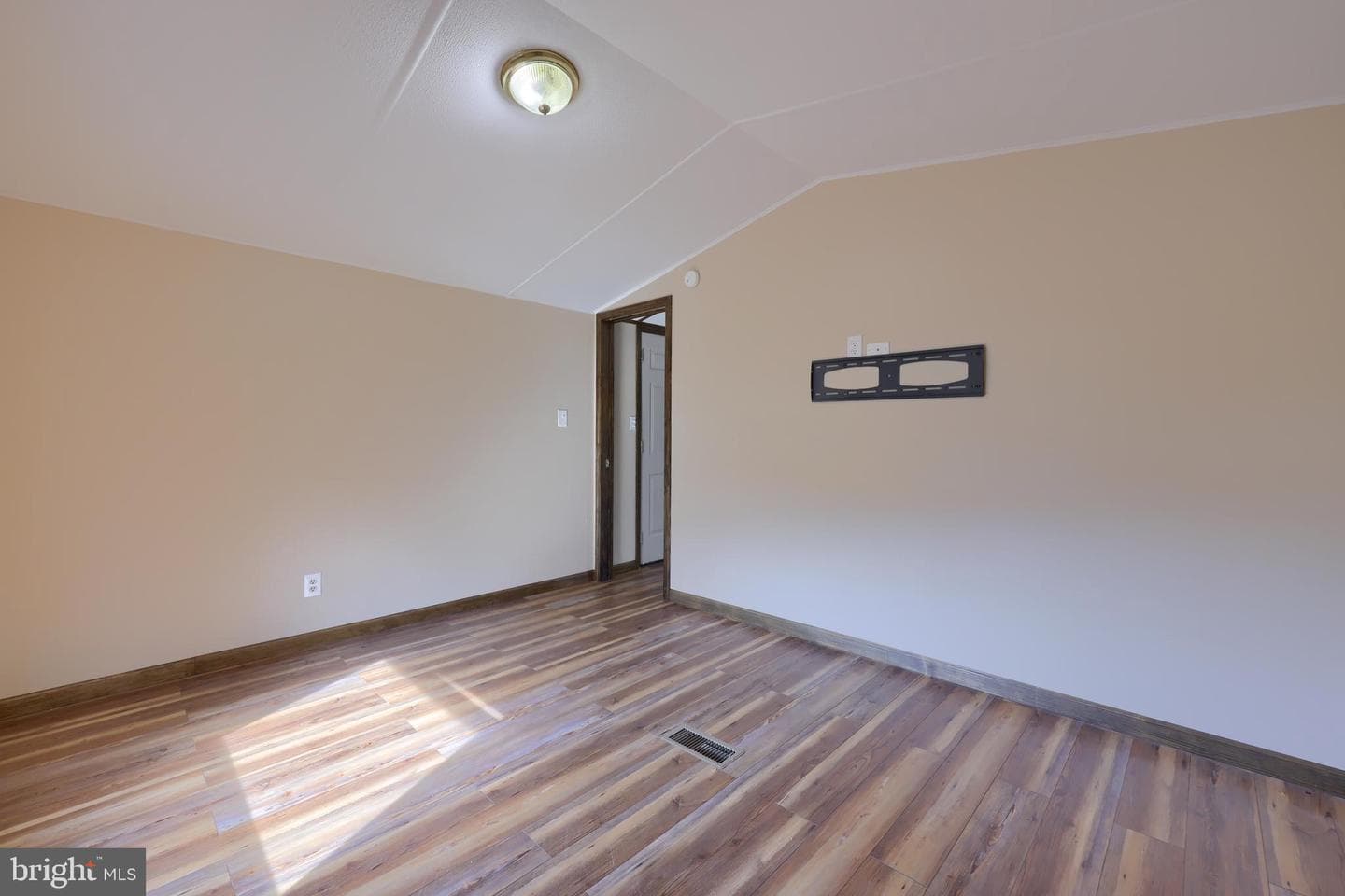 22 Circle Drive photo 18