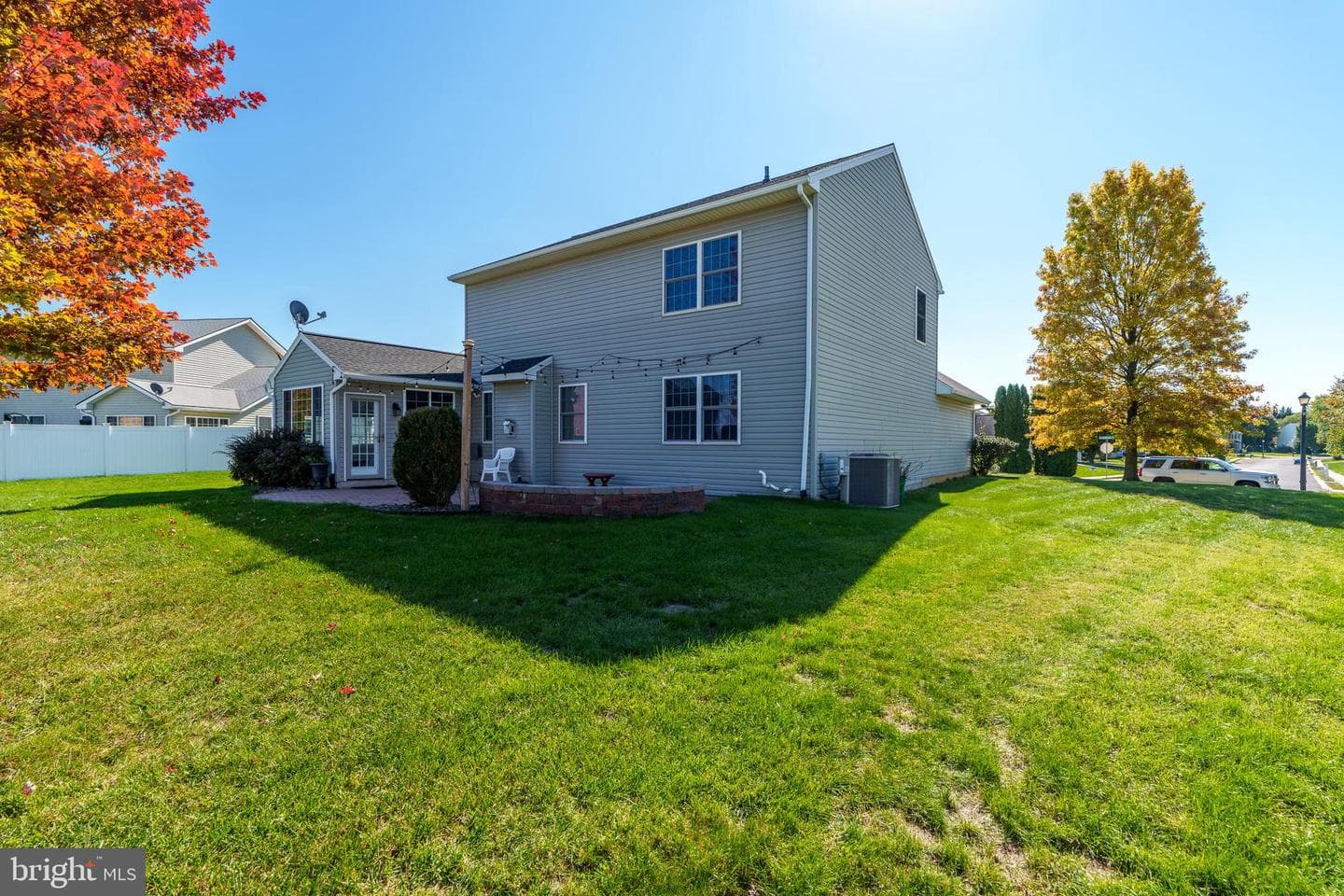 95 Fuhrman Road photo 8