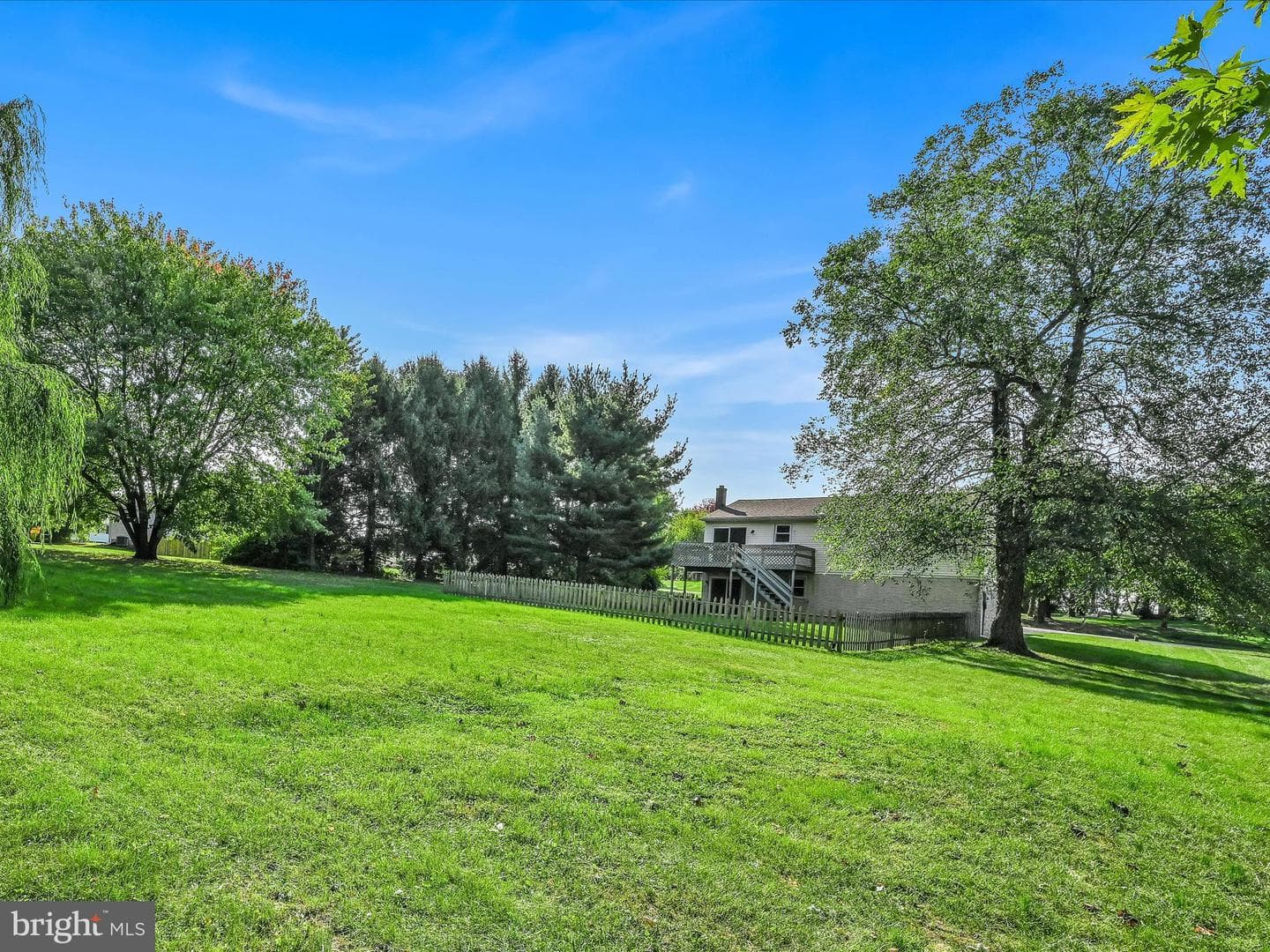 110 Den Mar Drive photo 33