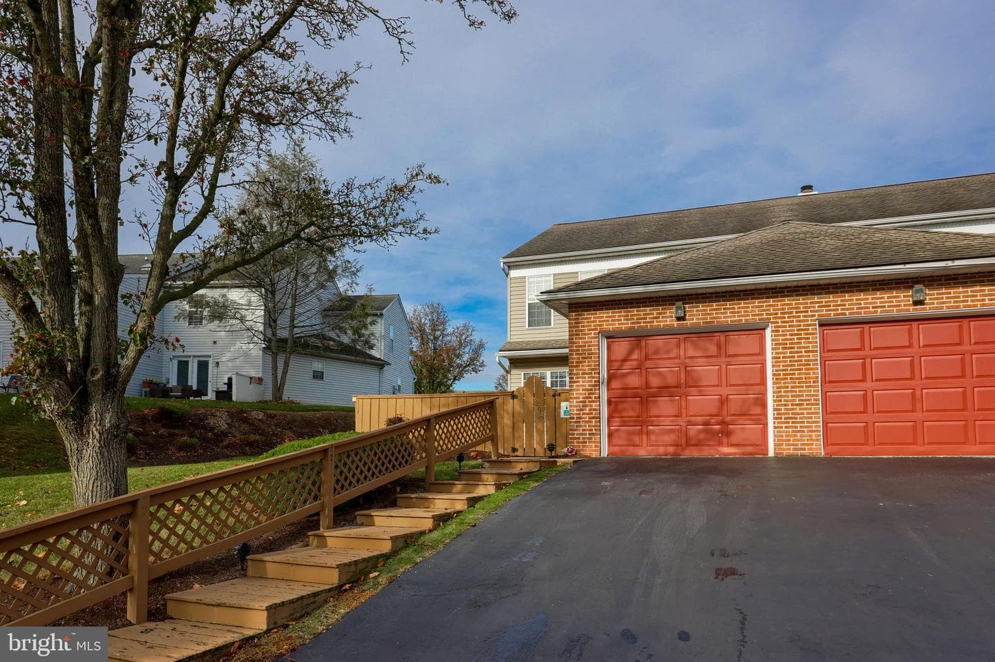 208 Winding Hill Drive photo 4
