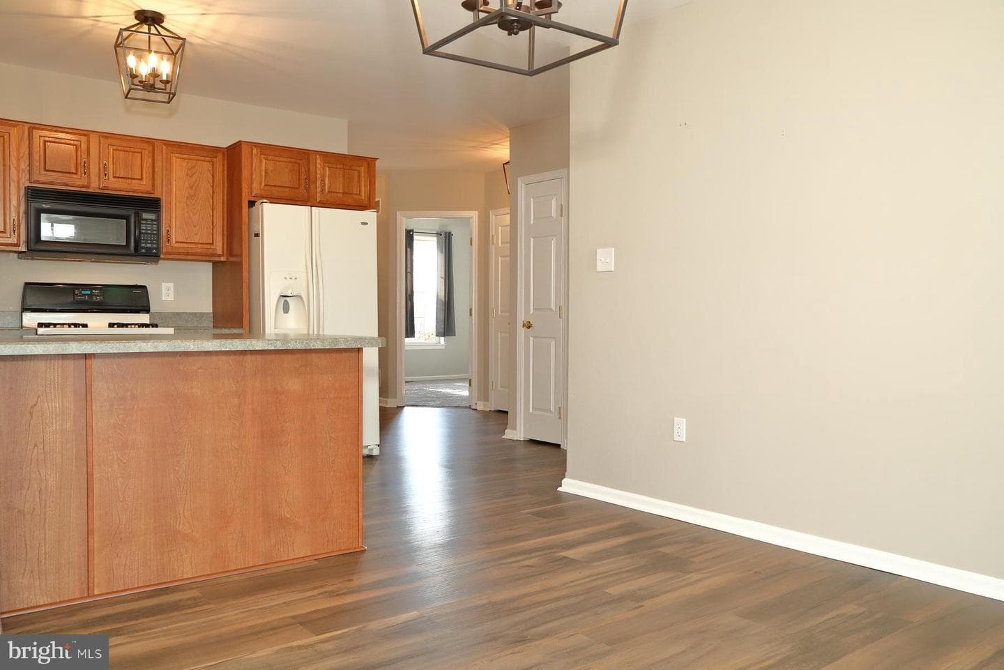 9 York Court photo 15