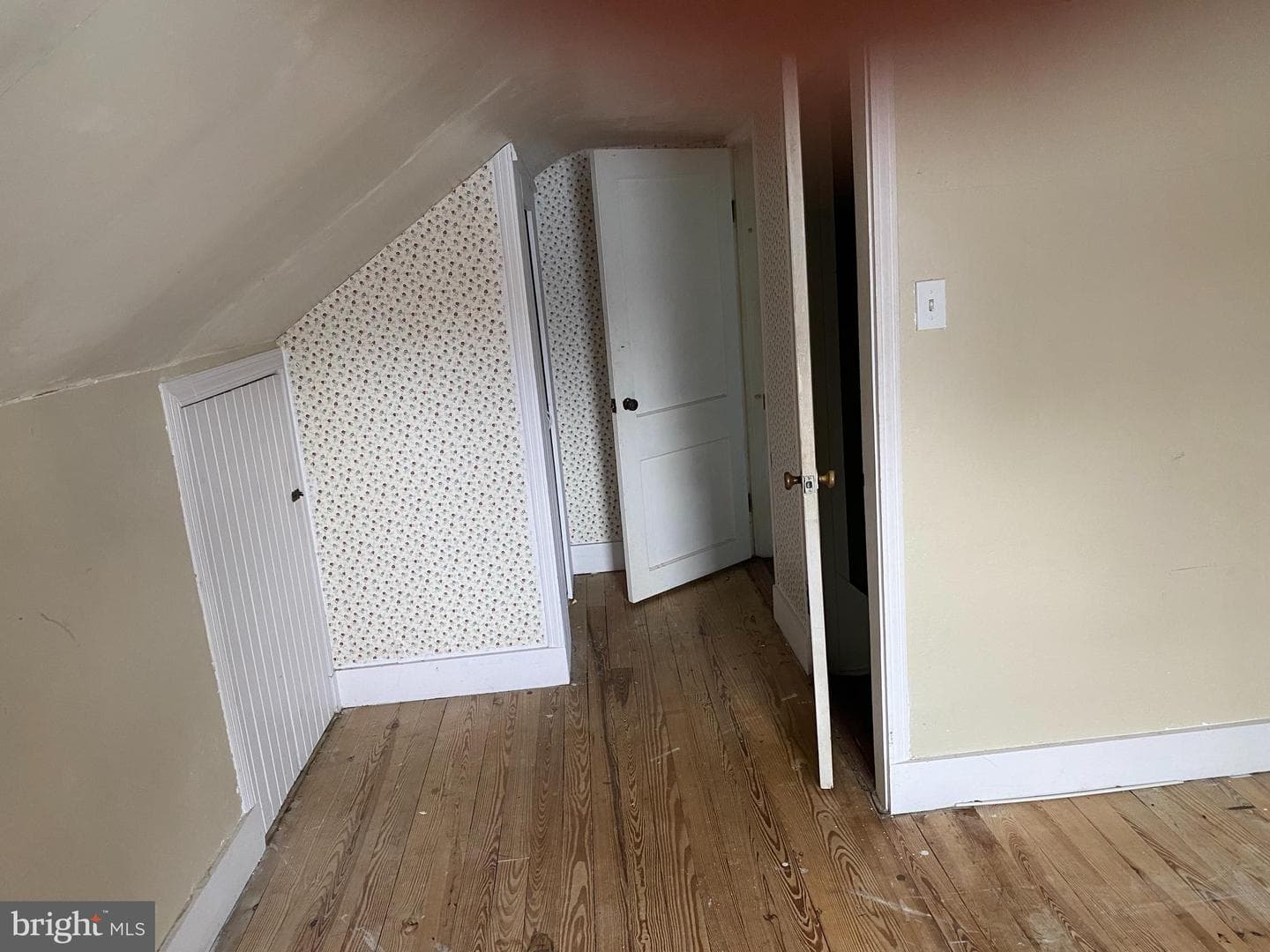 1438 Village Road photo 17