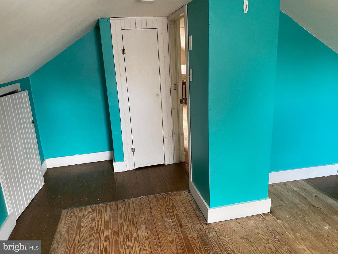 1438 Village Road photo 19