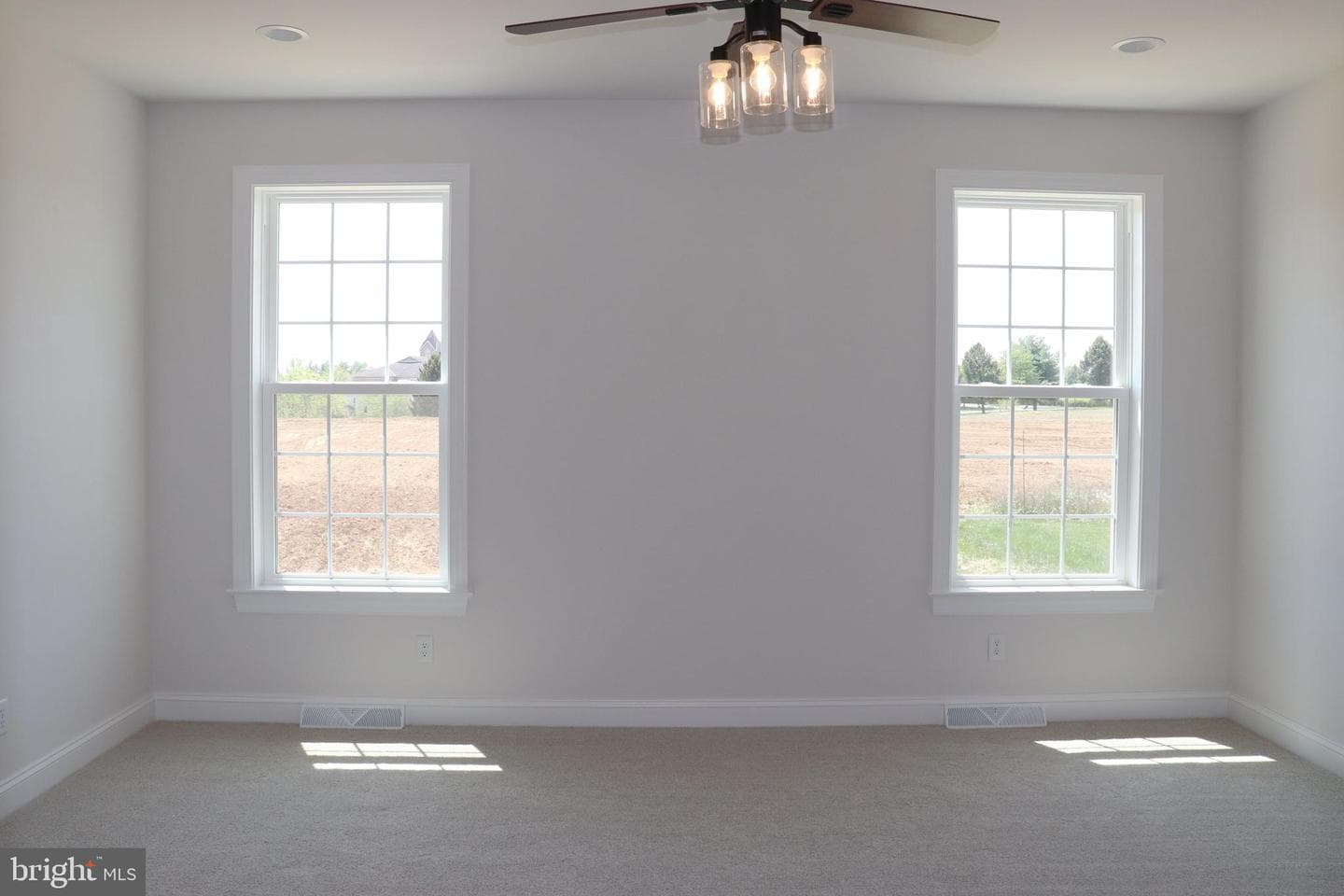 1025 Strafford Place #56 photo 23