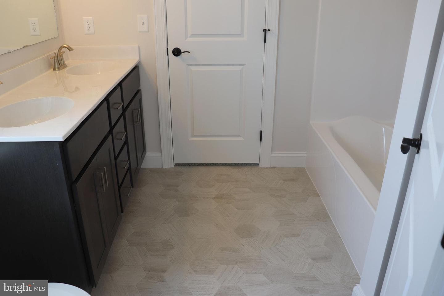 1025 Strafford Place #56 photo 36