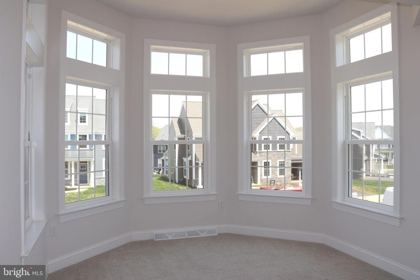 1025 Strafford Place #56 photo 39