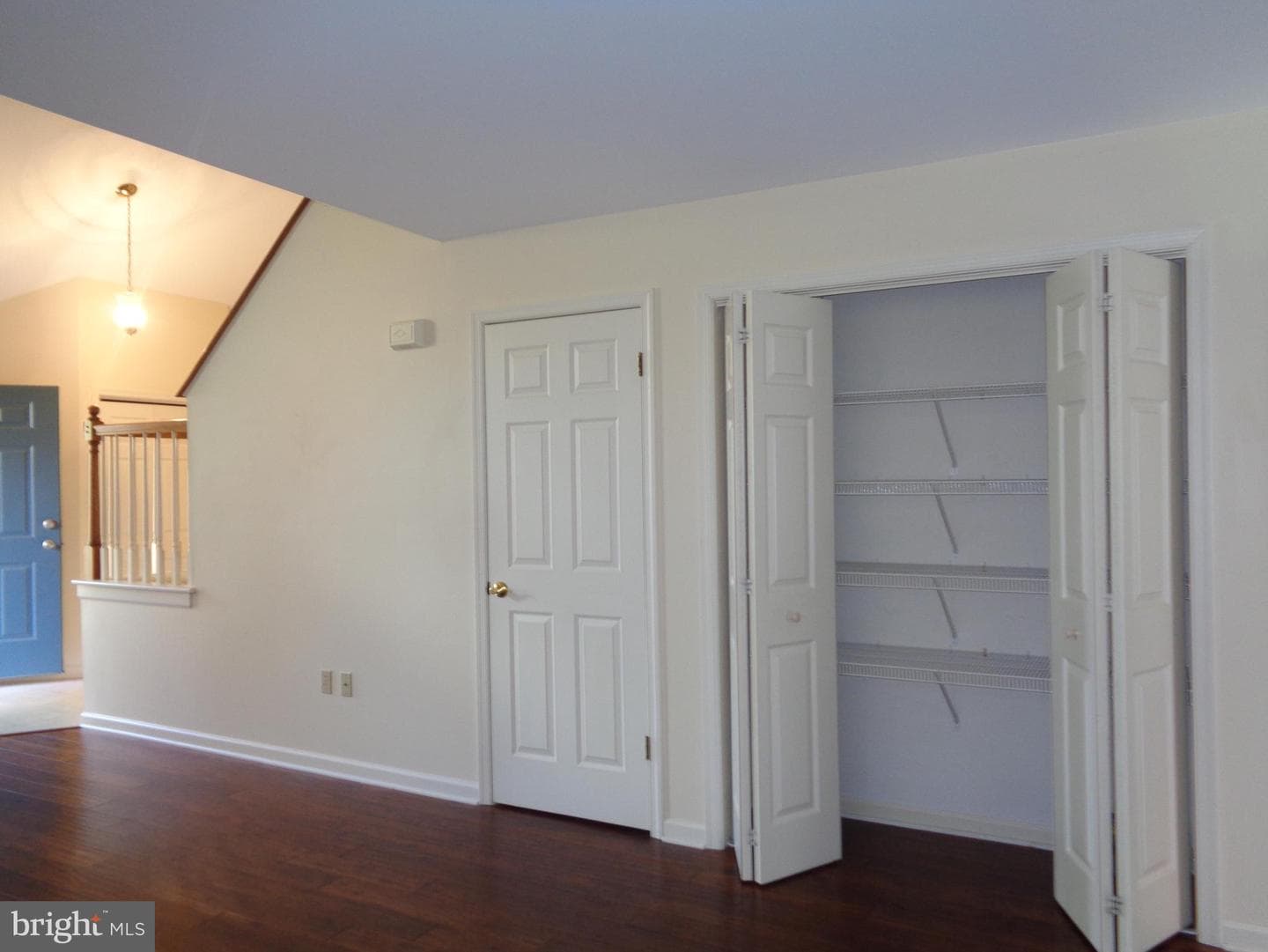 142 Langley Square photo 16