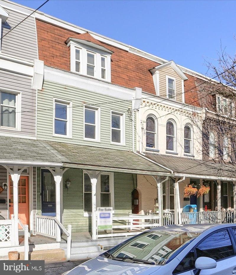 534 Lancaster Avenue photo 2