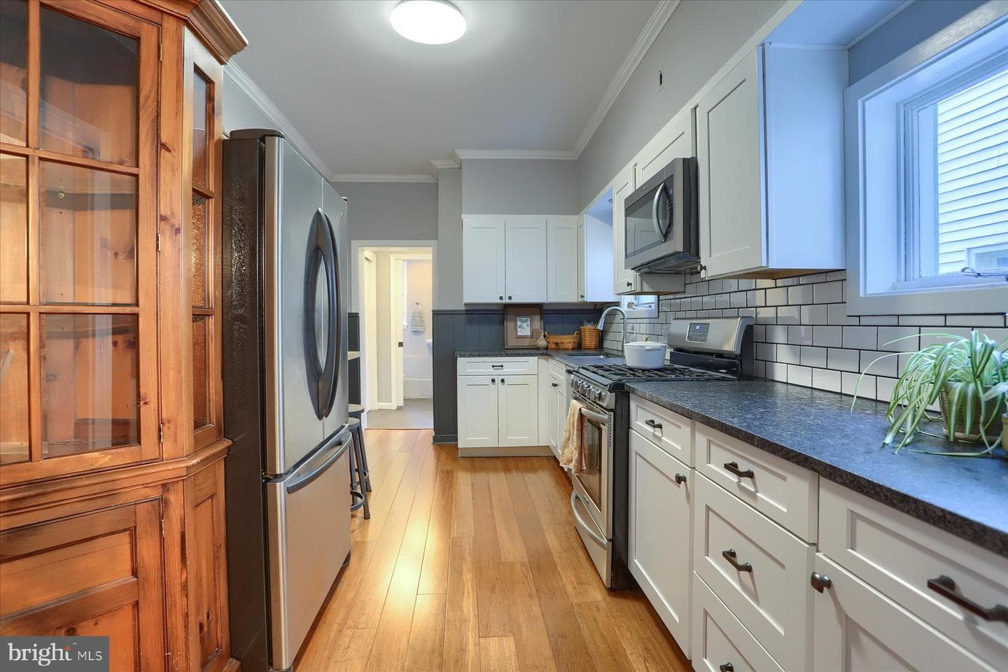 534 Lancaster Avenue photo 9
