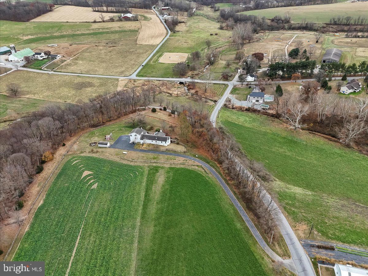376 Cooper Drive photo 4