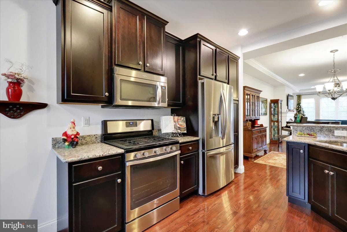 215 Steepbank Road photo 8