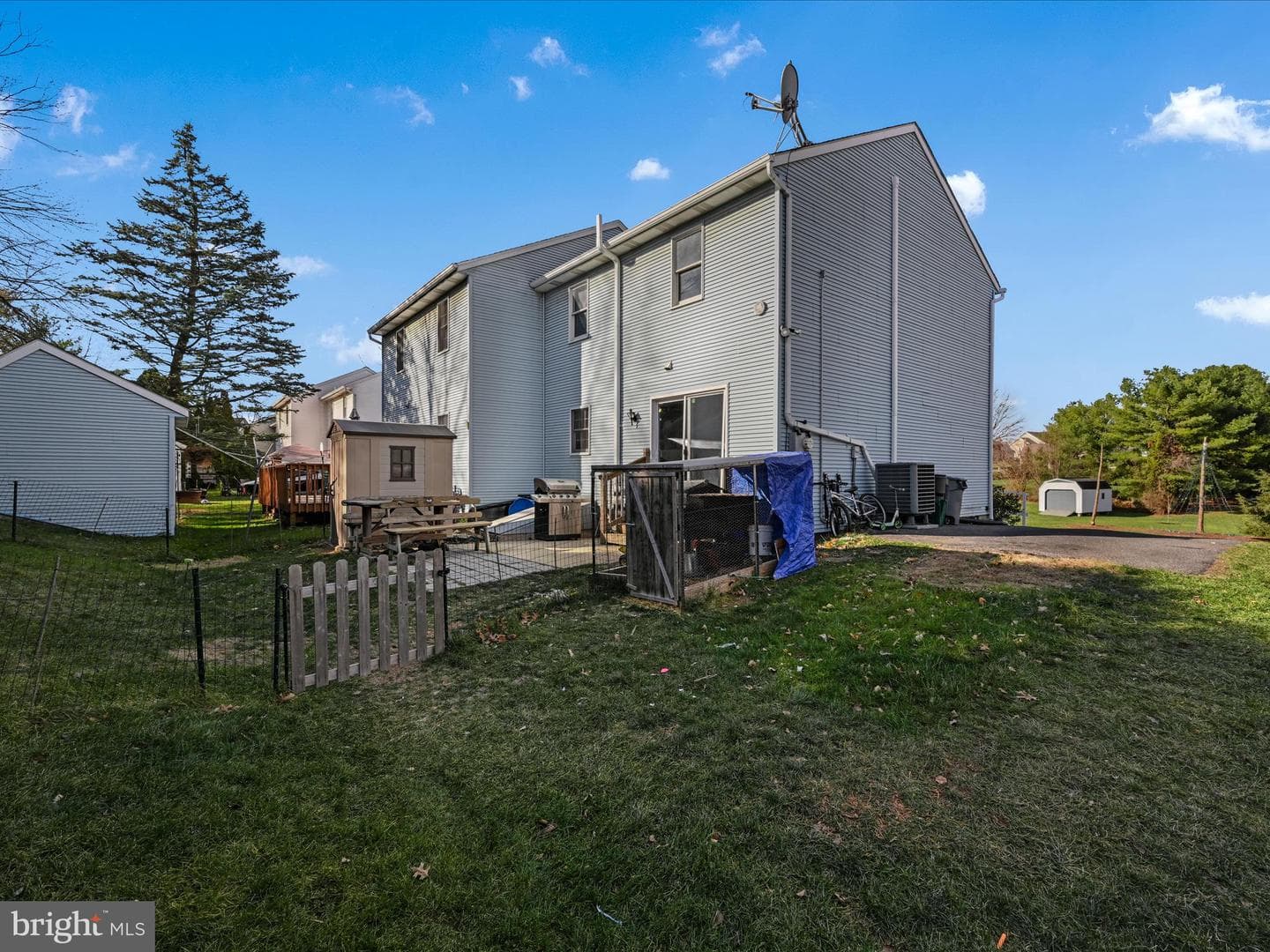 279 Manheim Street photo 27
