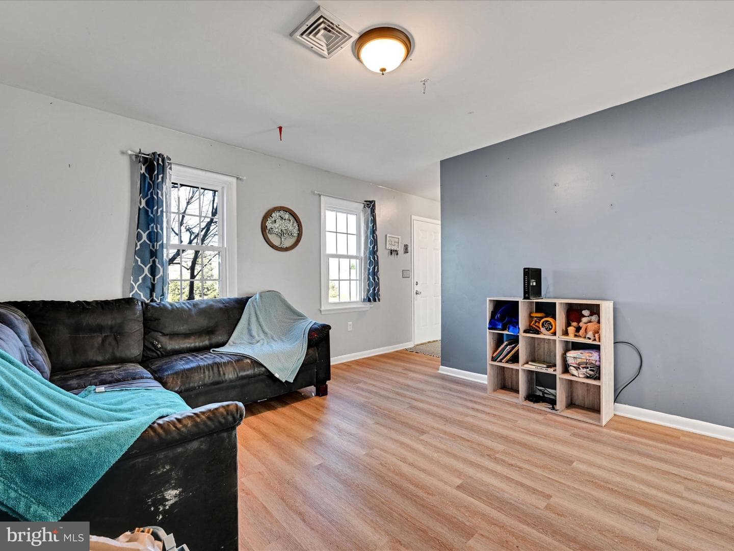 279 Manheim Street photo 5