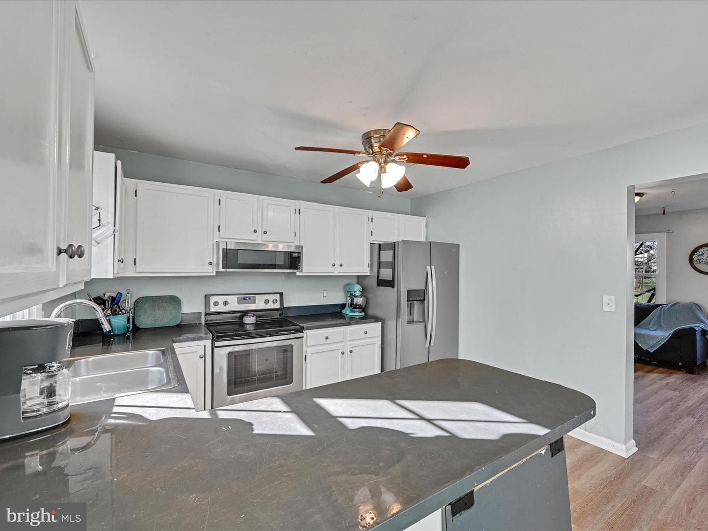279 Manheim Street photo 8