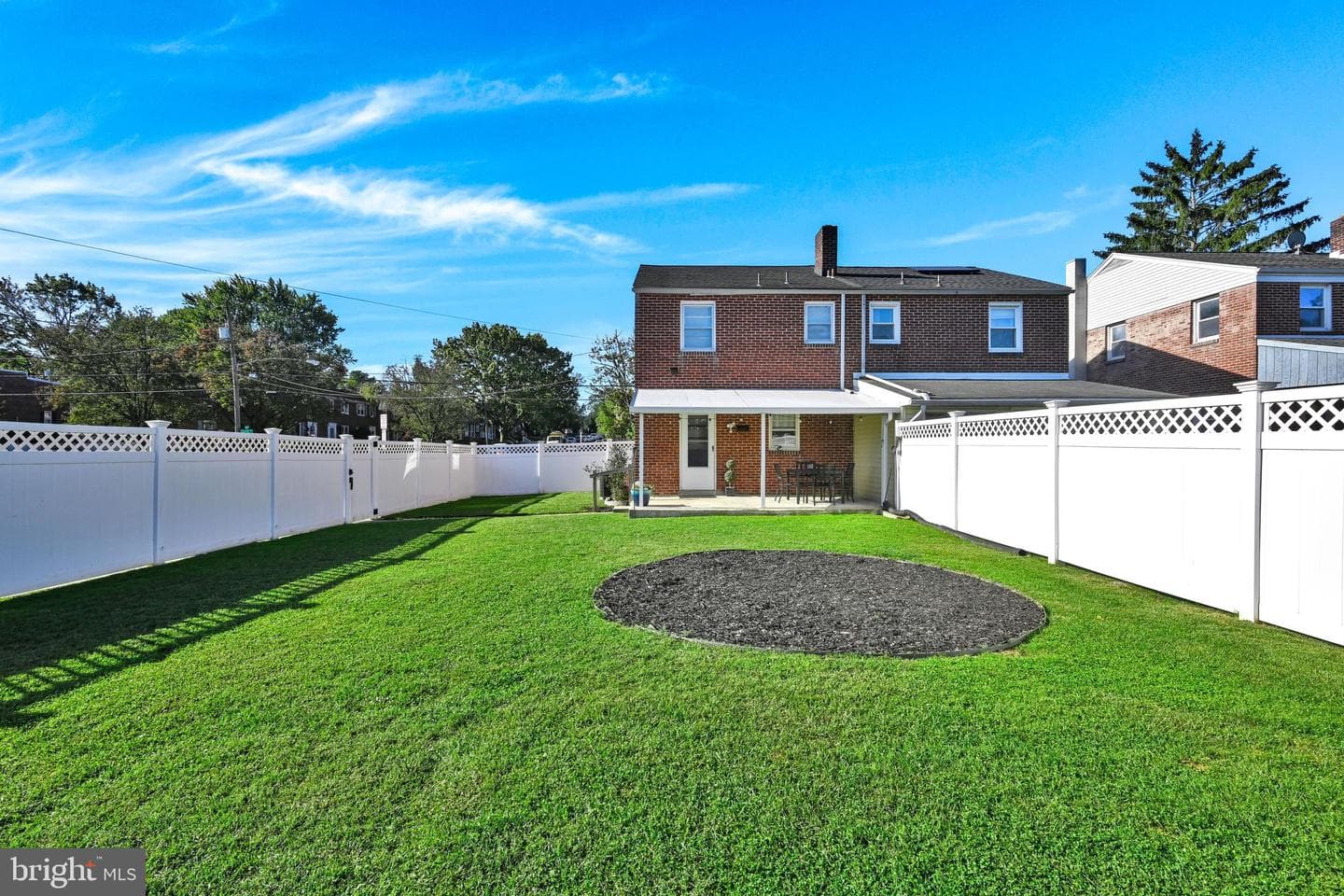 241 Euclid Avenue photo 24