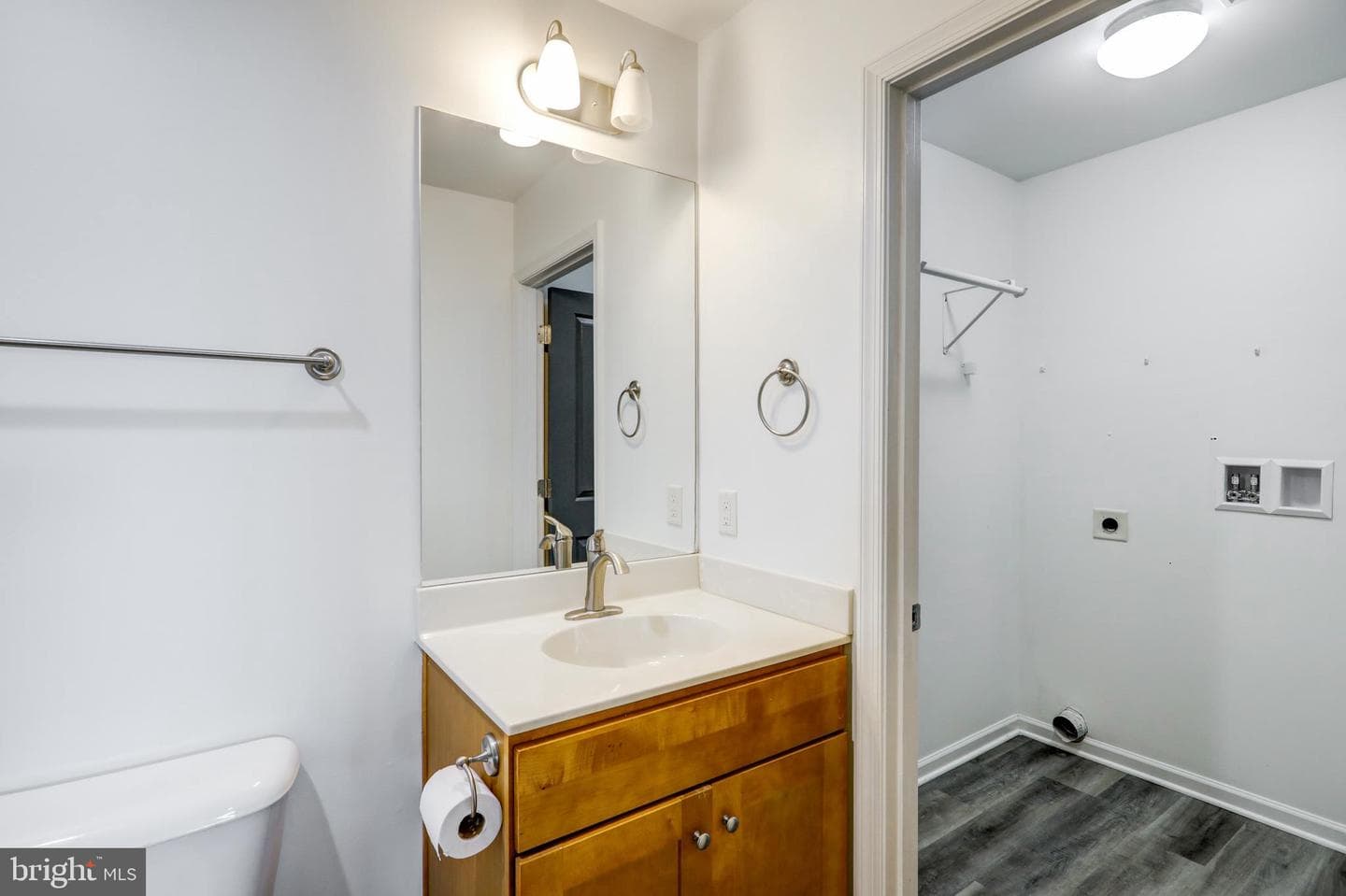 413 Pratt Circle photo 16