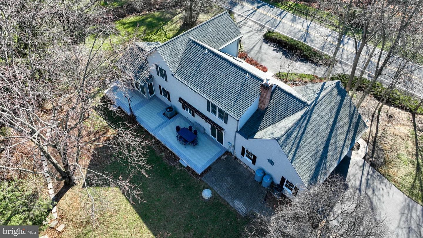507 Campus Road photo 13