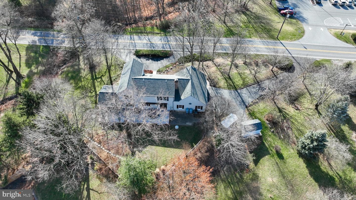 507 Campus Road photo 72