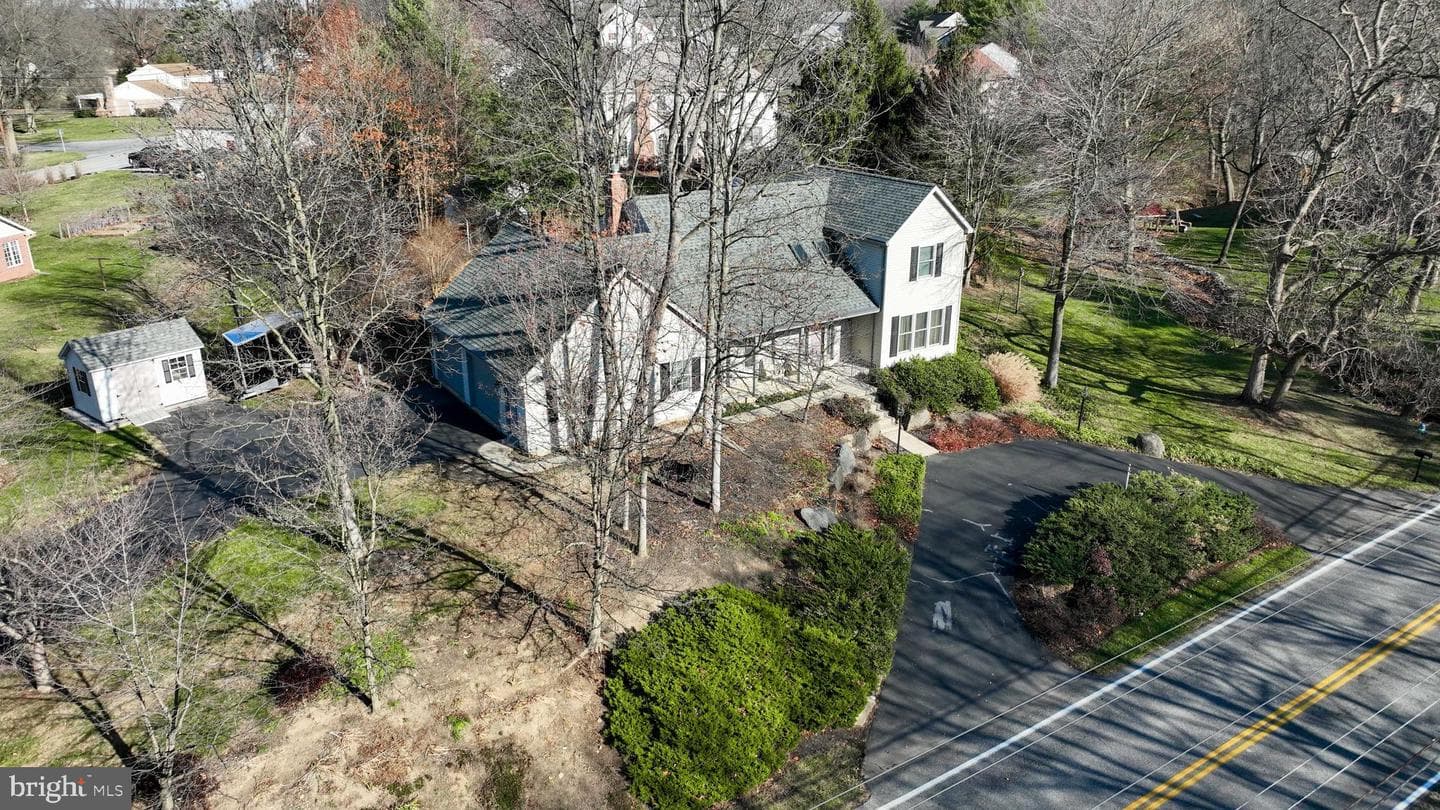 507 Campus Road photo 75