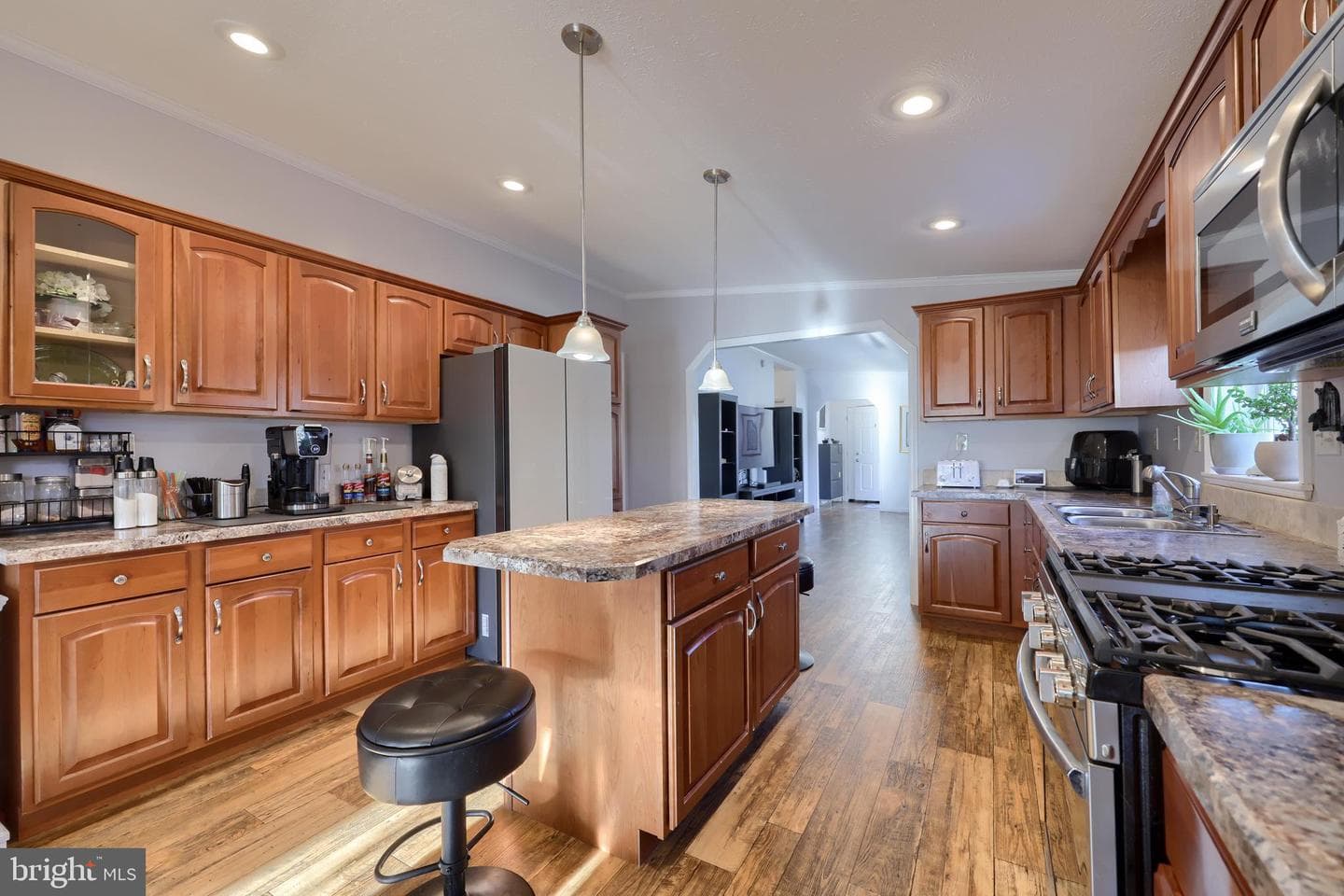 311 Summers Drive photo 13