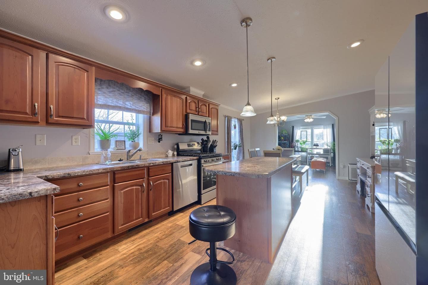 311 Summers Drive photo 16
