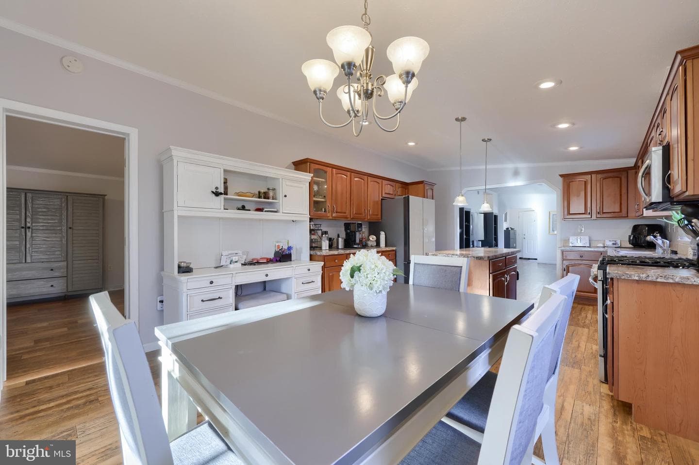 311 Summers Drive photo 3