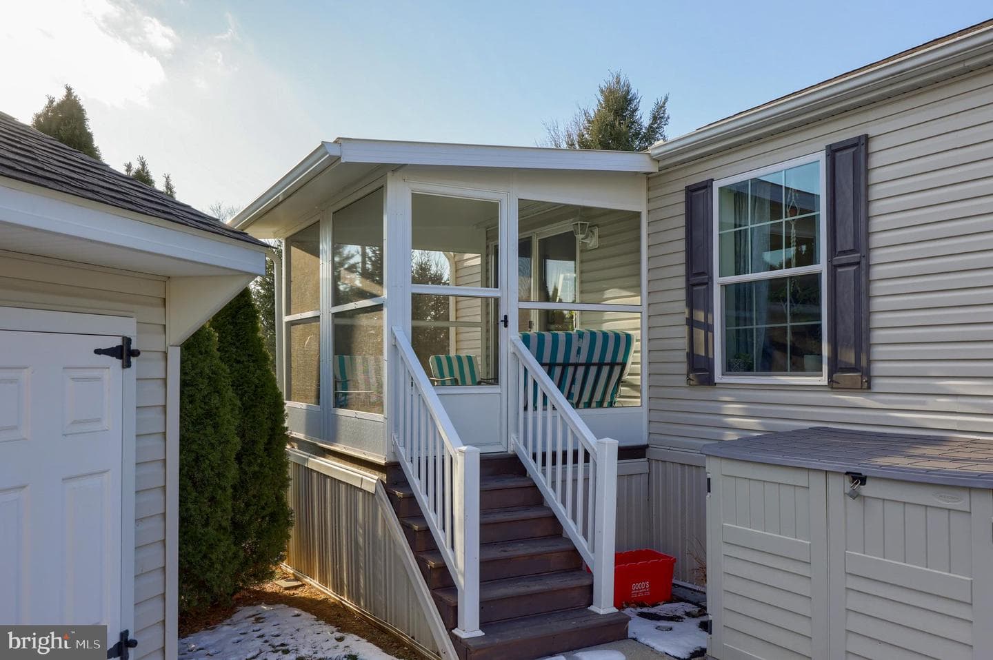 311 Summers Drive photo 33