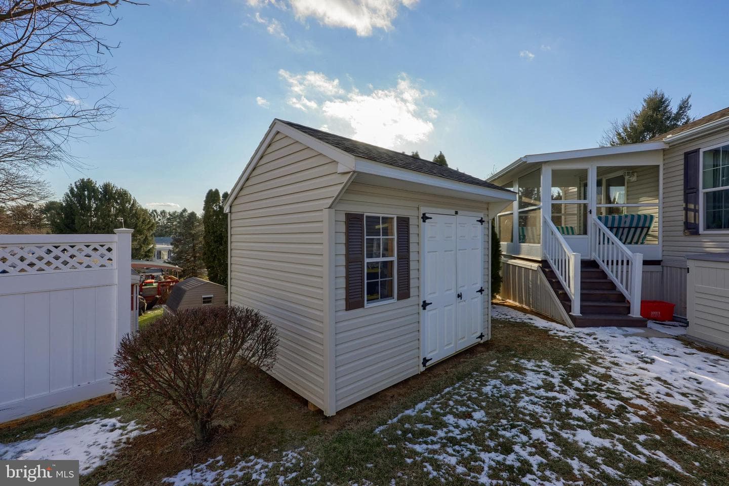 311 Summers Drive photo 34