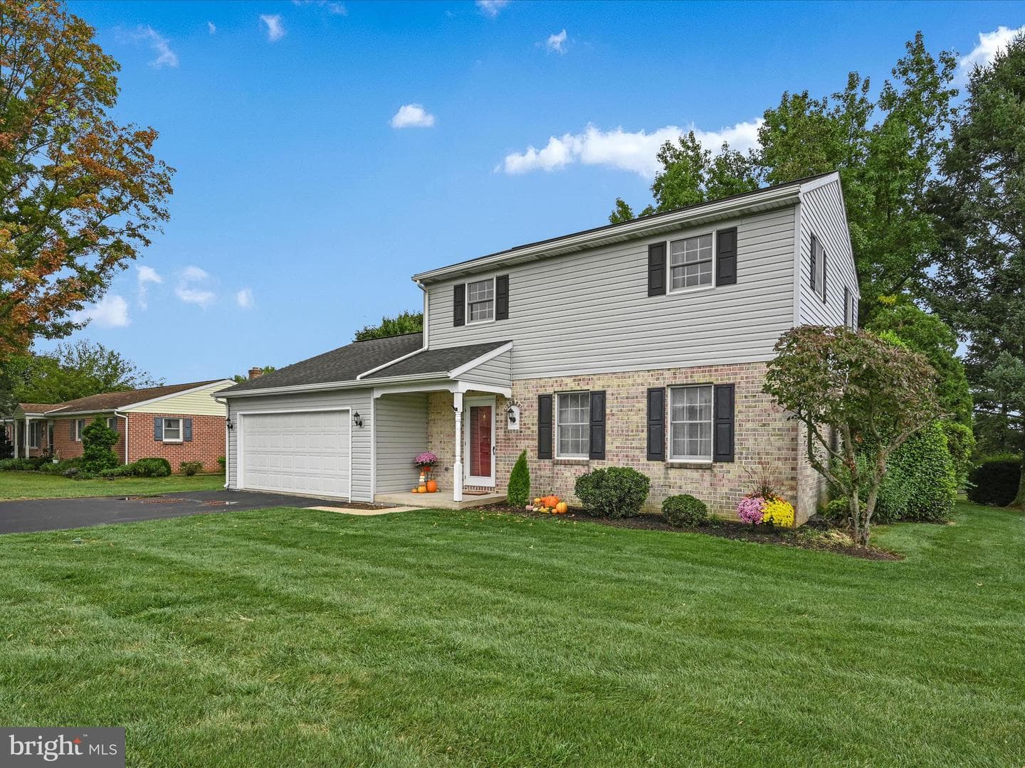 275 Woodchuck Drive photo 3