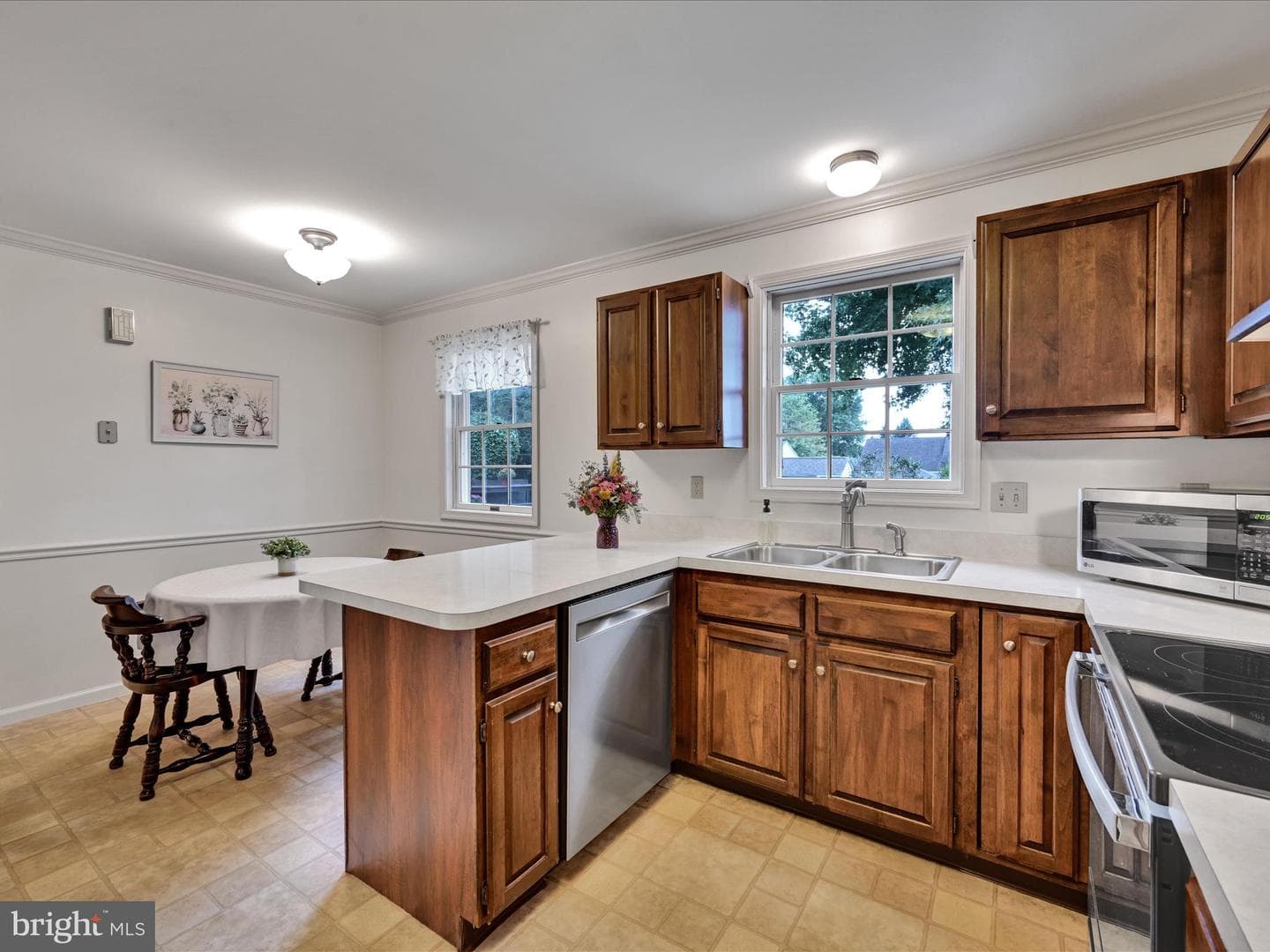 275 Woodchuck Drive photo 8