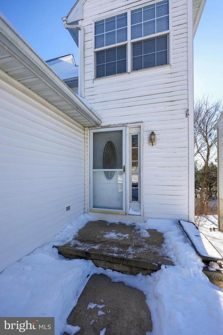345 W Main Street photo 3