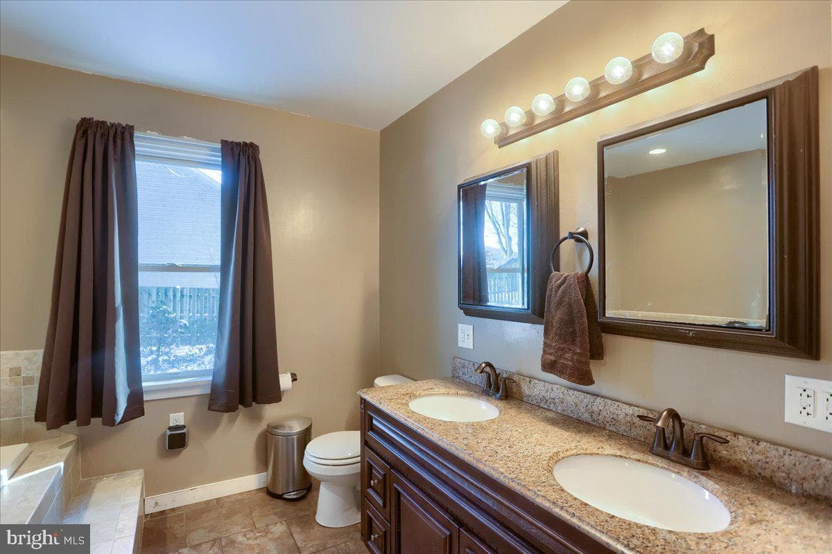 165 Franklin Road photo 20