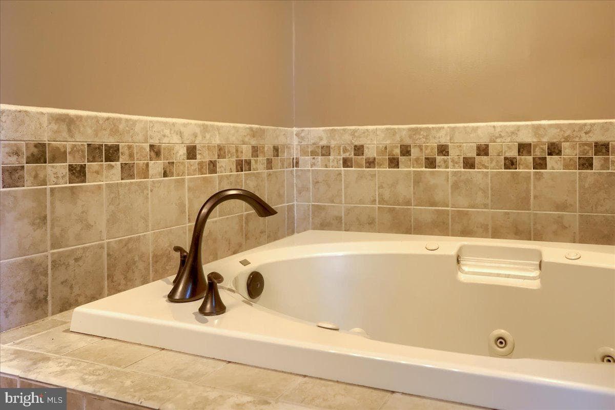 165 Franklin Road photo 21