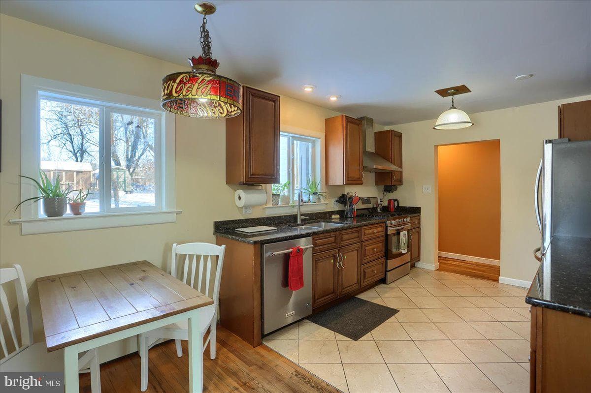 165 Franklin Road photo 7