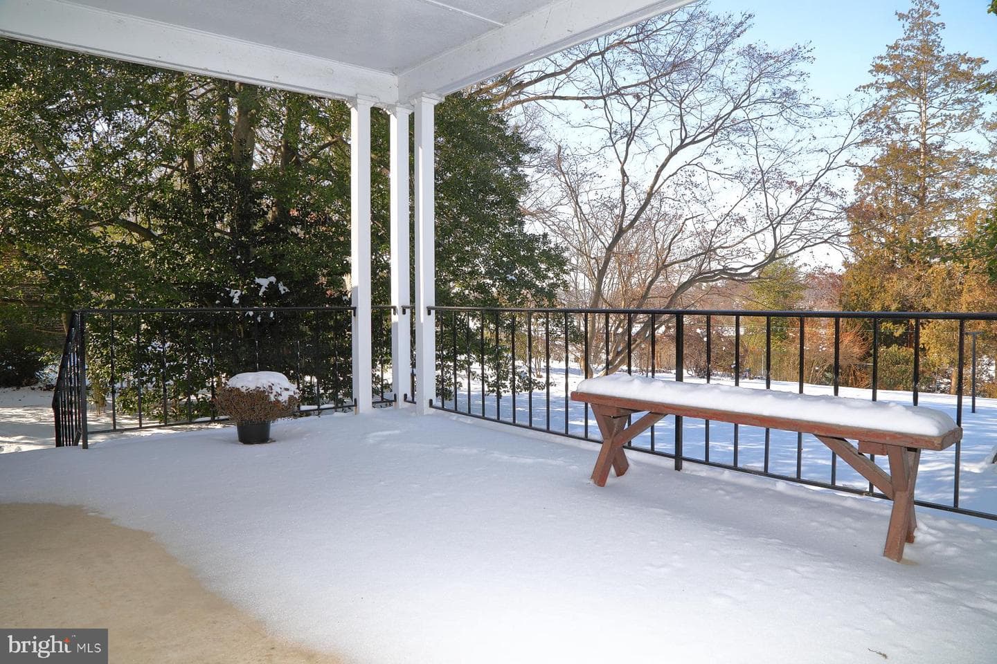611 E College Avenue photo 3