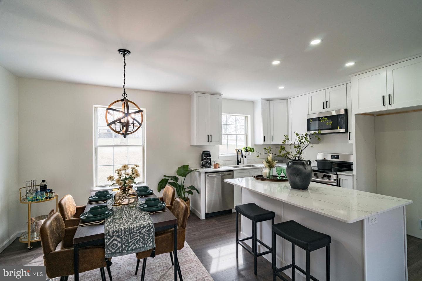 151 Nicholas Road photo 4