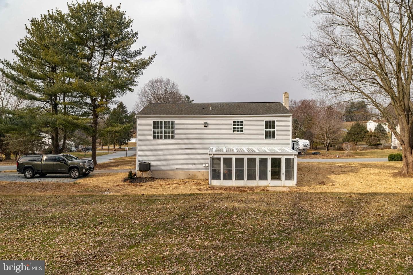 151 Nicholas Road photo 60