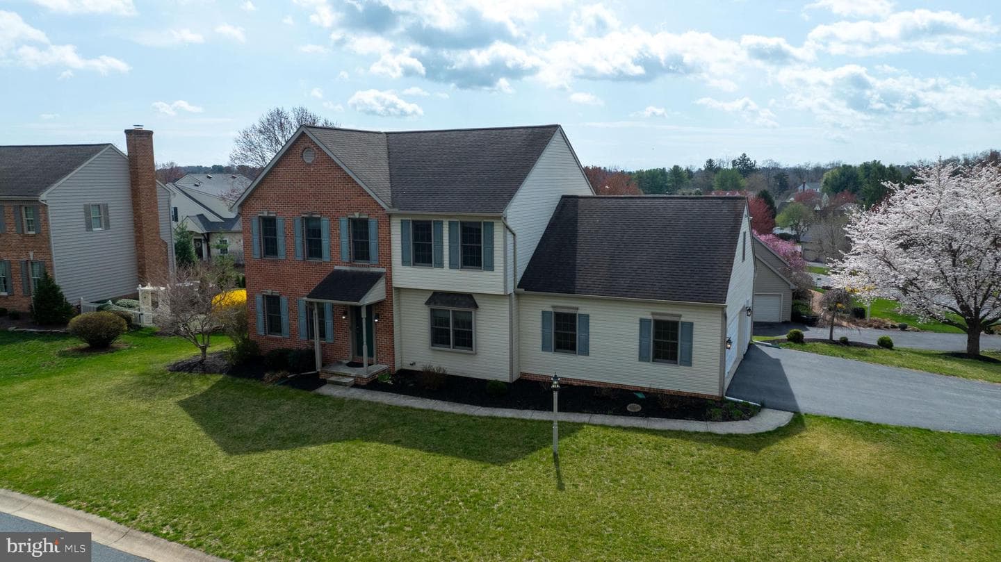 2041 Wynfield Drive photo 2
