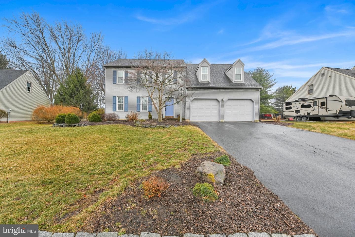 729 Rosemont Drive photo 1